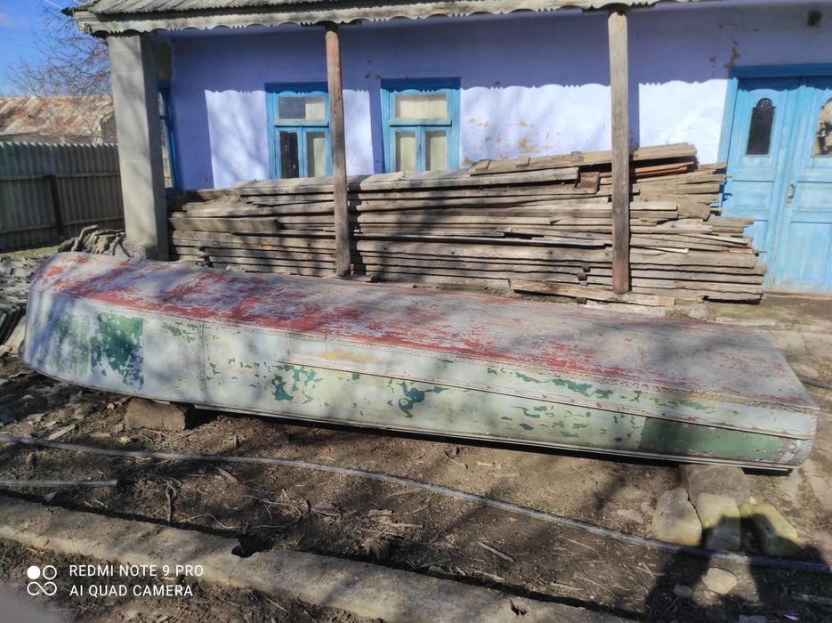 Лодка Казанка и лодочный мотор Вихрь с документами