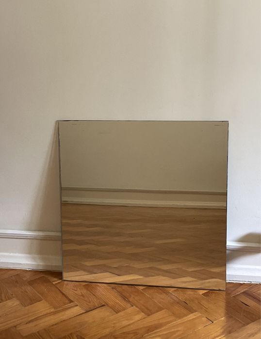 Espelho Quadrado Simples sem Moldura | Square Mirror without Frame