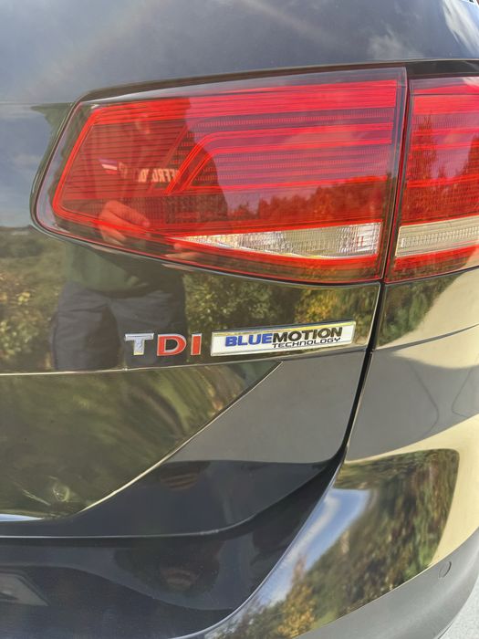 VW Passat Variant 1.6 Tdi Bluemotion Confortline / Caixa DSG / 2016