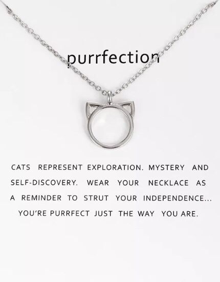 Colar pendente gato em prateado. Novo