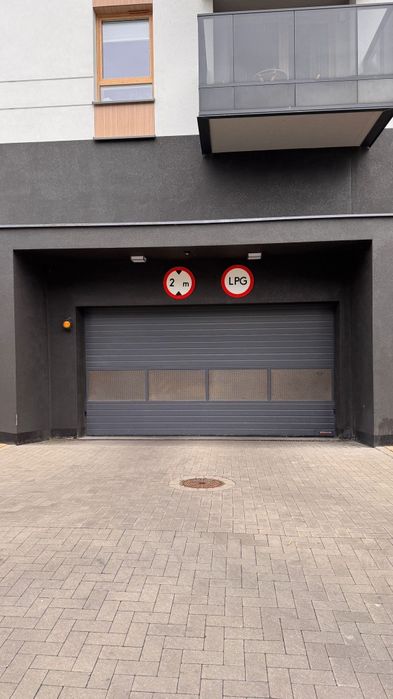Sprzedam Miejsce Parkingowe Magazynowa - Widok 4