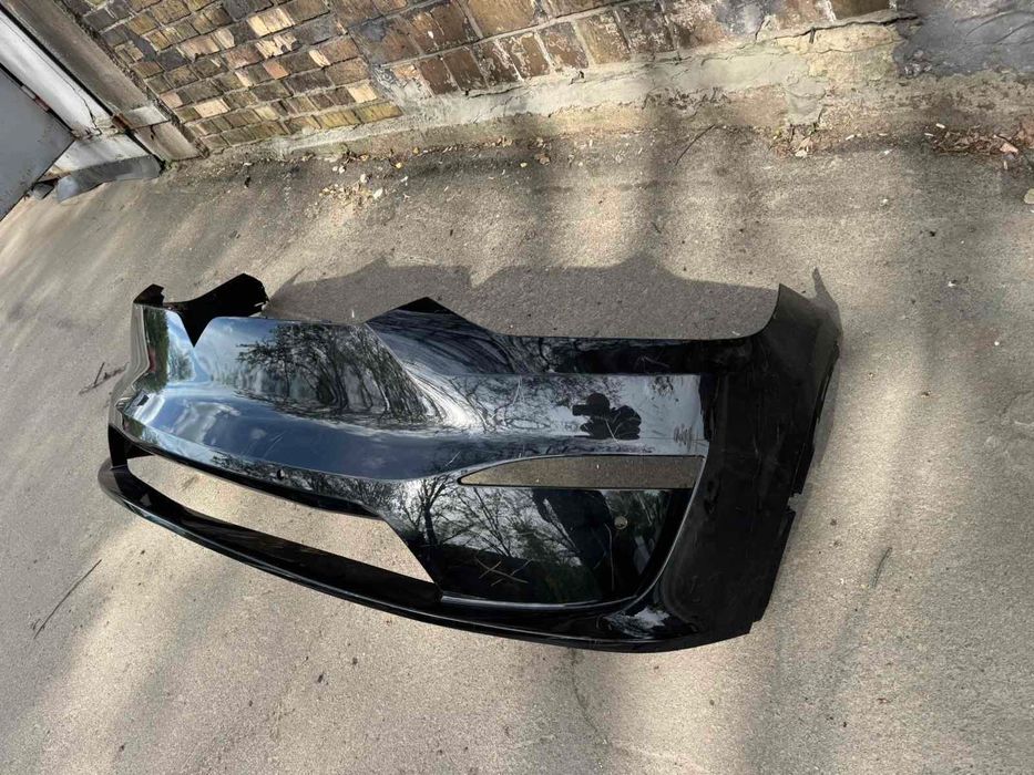 2024 Tesla У бампер