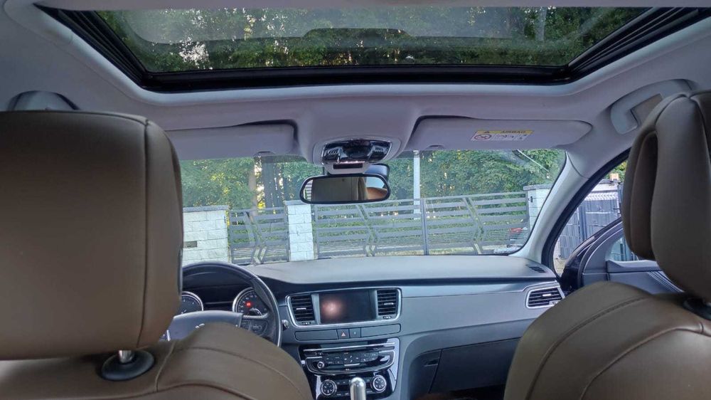 Peugeot 508 sedan