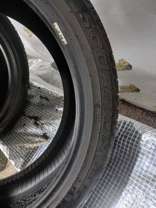 *Шини Pirelli 235/45R20. 2шт. Літо 2022р (0546)