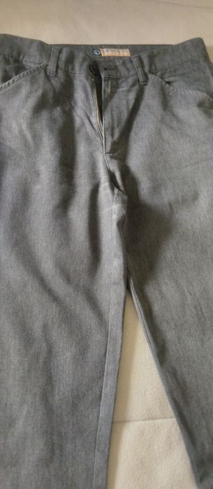 Calças de homem em bom estado