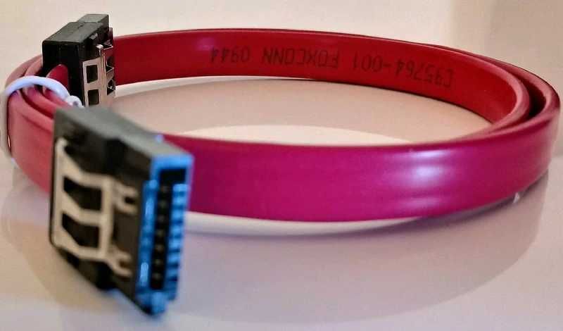 Przewód do dysku twardego SATA 48cm czerwony