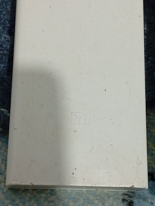 Duas Power Banks da MI de 20000mAh cada uma