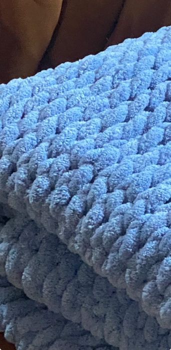 Вʼязаний плюшевий плед із пряжі Alize Puffy 180*130 см