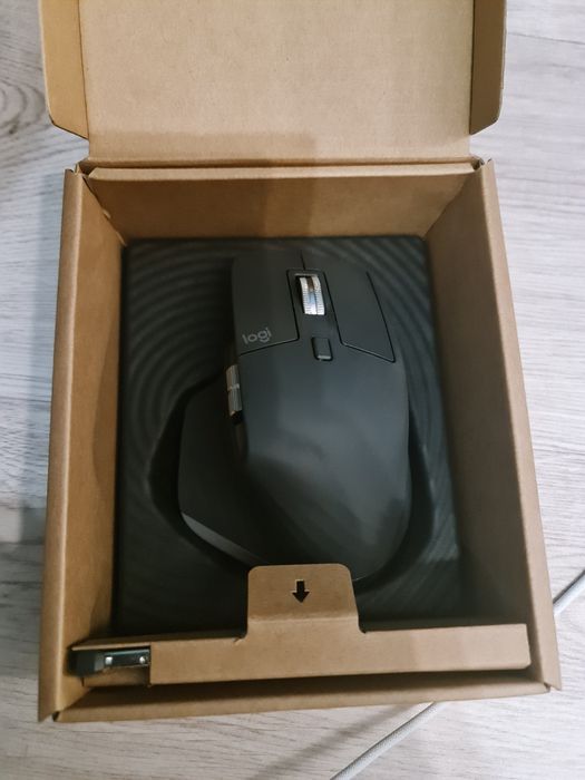 Logitech MX Master 3s mysz
