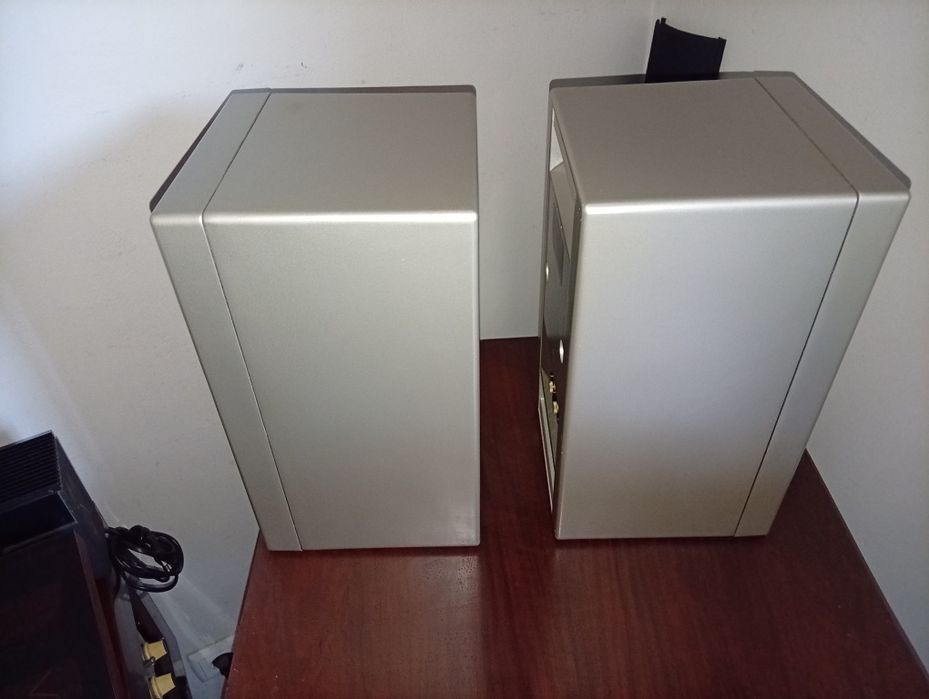 Colunas Technics SB-F3