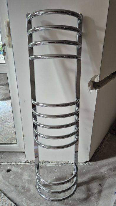 Grzejnik, kaloryfer łazienkowy drabinkowy srebrny chrom 127 cm