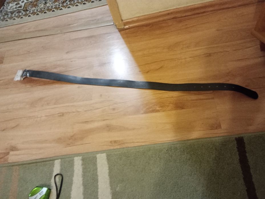 Pasek skórzany dł. 100 cm, szer.3.5 cm