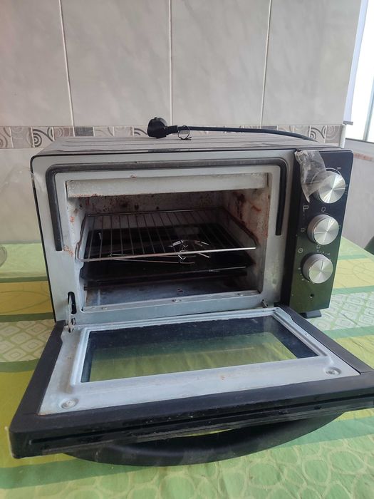 Mini forno elétrico