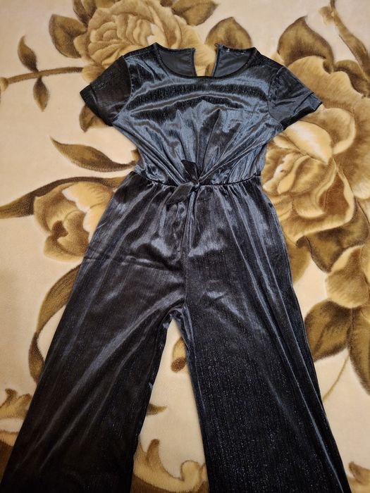 Комбінезон для дівчинки 11-12 років