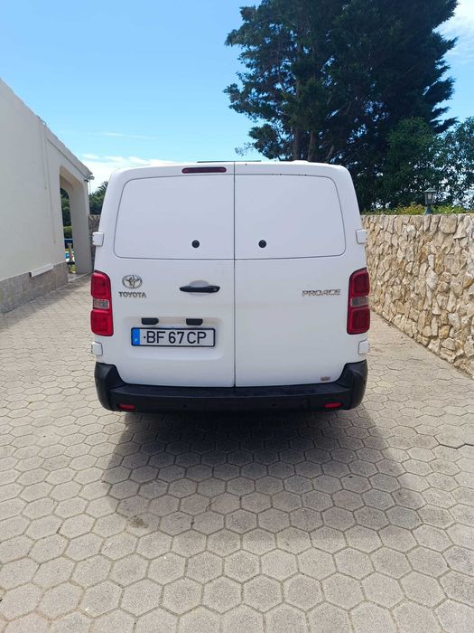 Toyota Proace 2.0 L2H2 175 cv