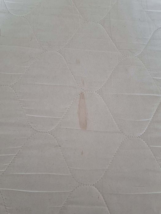 Materac używany biały