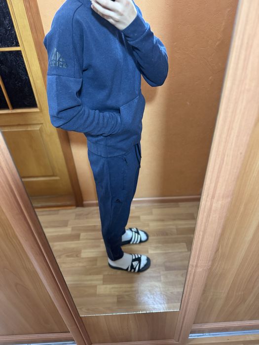 Продам Костюм Adidas XS