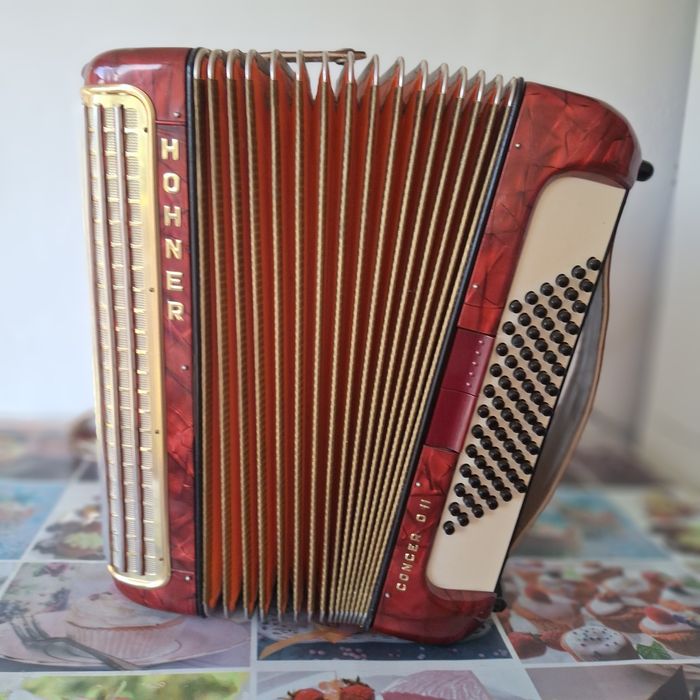 Акордеон    Hohner concerto III
