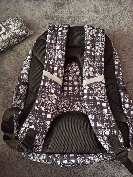 Zestaw pórnik i plecak szkolny