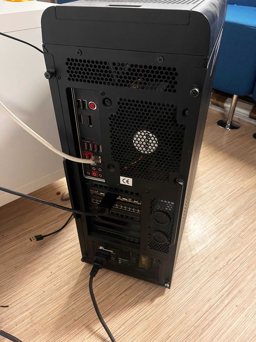 Komputer stacjonarny