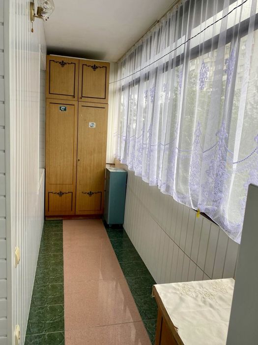 Продаж 2к квартири ВЛАСНИК залізничний район низинна 4 розглядаю держ програми
