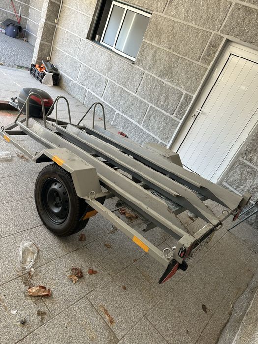 Atrelado Artesanal mota Excelente estado