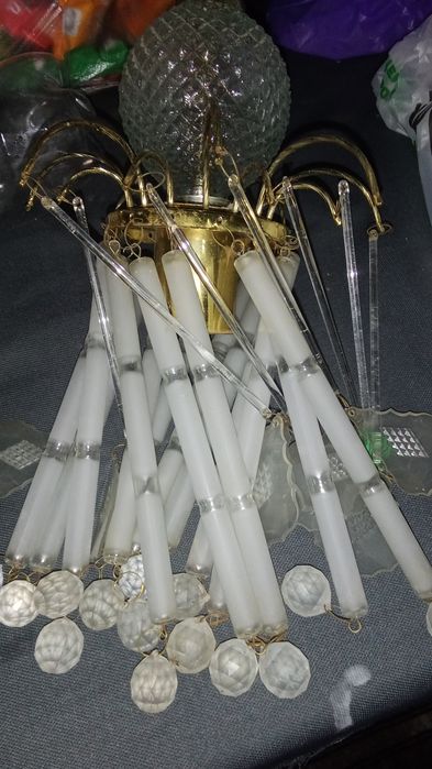 Люстра на одну лампочку