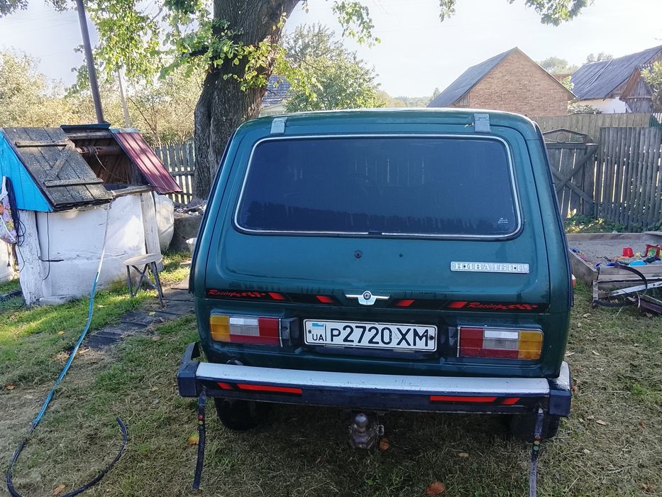 Продам  машину Ниву