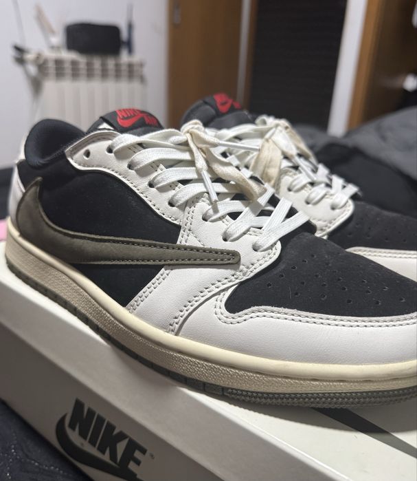 Travis Scott Air Jordan 1 Reverse Olive