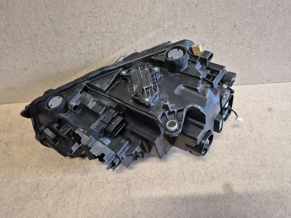 Lampa reflektor full led skoda scala lewy europa