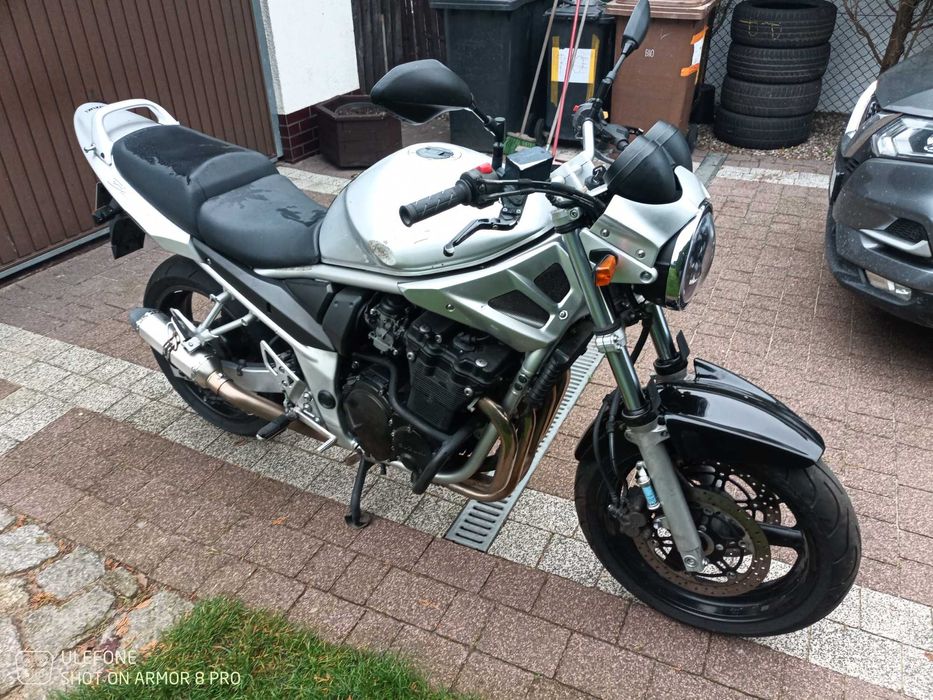 Motocykl turystyczny Suzuki Bandit Gsf 650