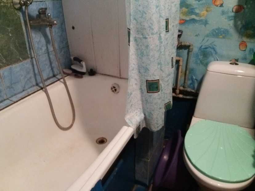 Кімната в гуртожитку вул. Волонтерська (Яцика). Оплата за 1 місяць