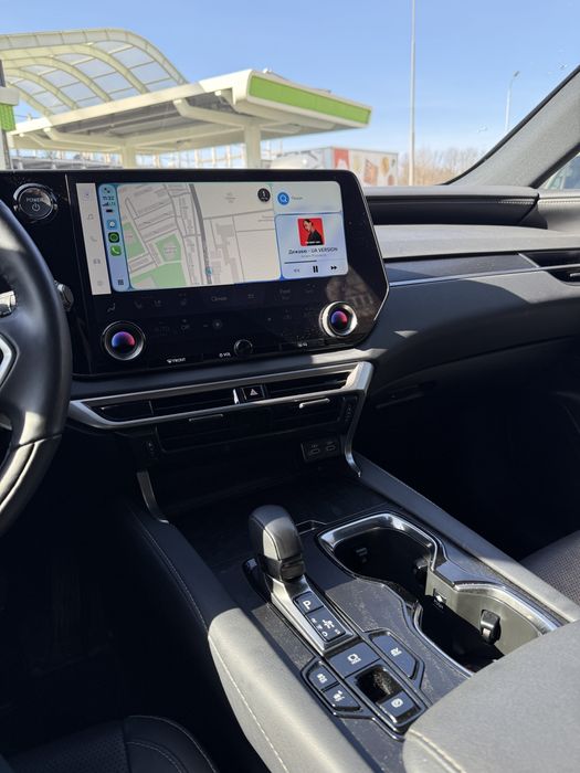 Продаж LEXUS RX 350h AWD