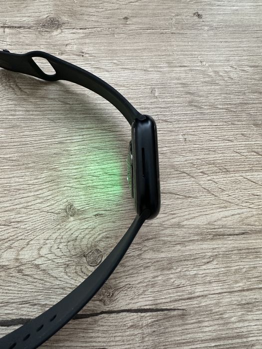 Apple Watch Series 8 + 4 ремінці та зарядний кабель