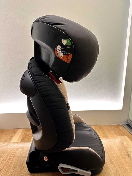Assento auto BESAFE Izi Up Fix, Grupo II-III, Idades 4-12 anos