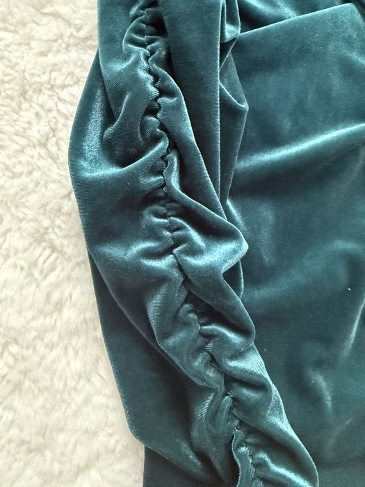 Sukienka welurowa Mohito