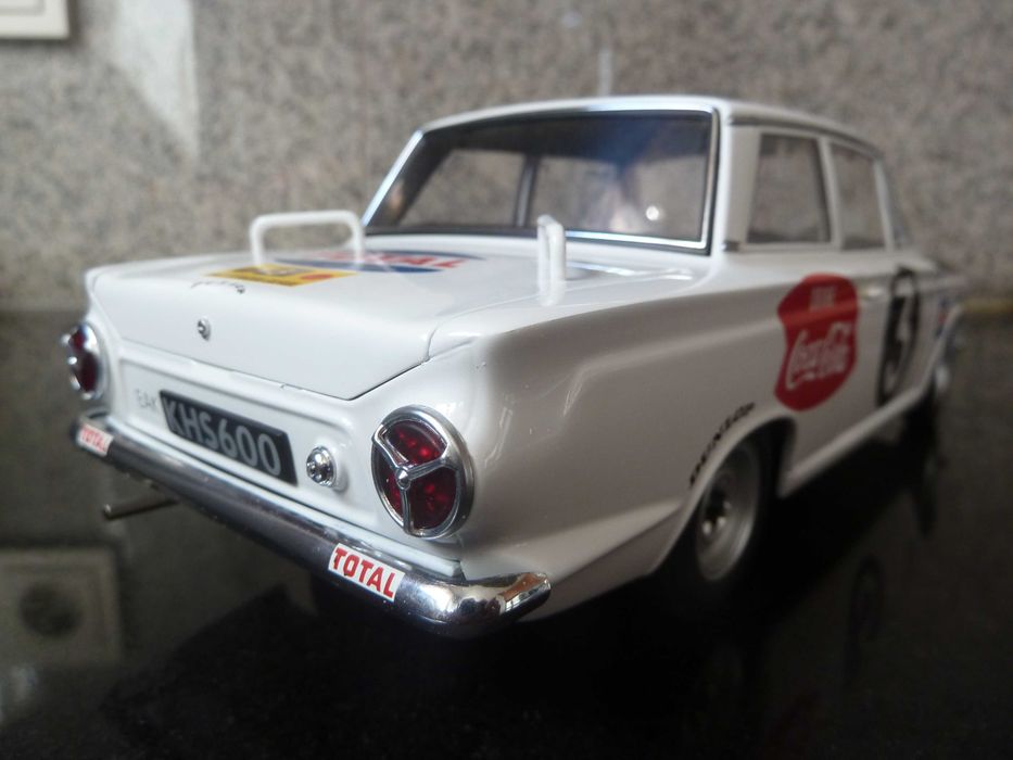 1:18 AutoArt, Ford Cortina GT MK I, 1964 Safari Winner, Minichamps
