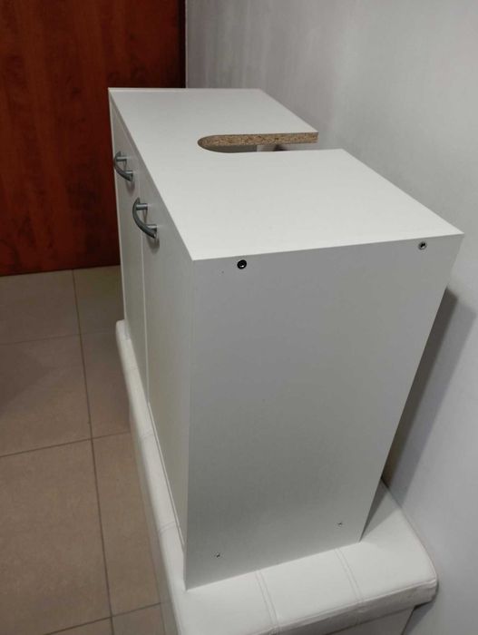 szafka pod umywalkę