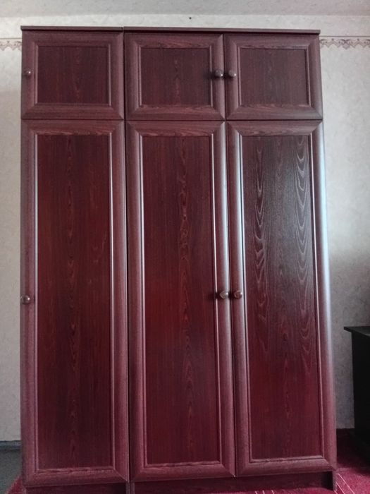 Продам стінку і шкаф комплект