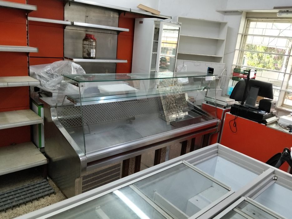 Vendo vitrine refrigerada
