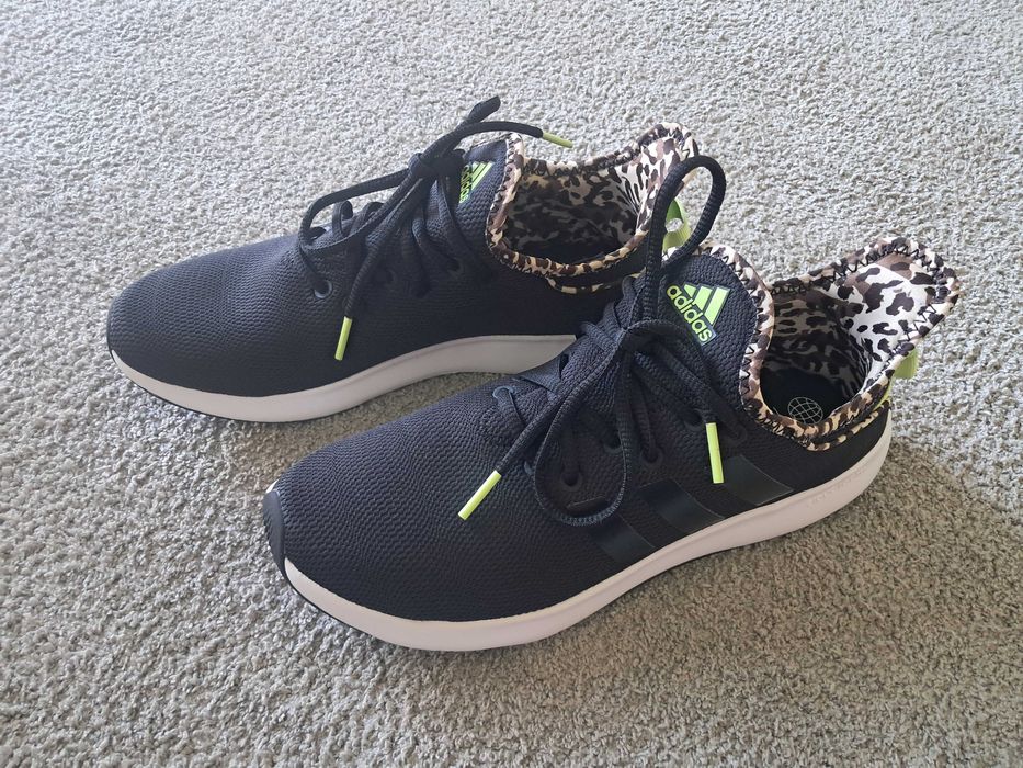 Tênis Adidas Cloudfoam Pure de mulher_Tam: 40_NOVAS