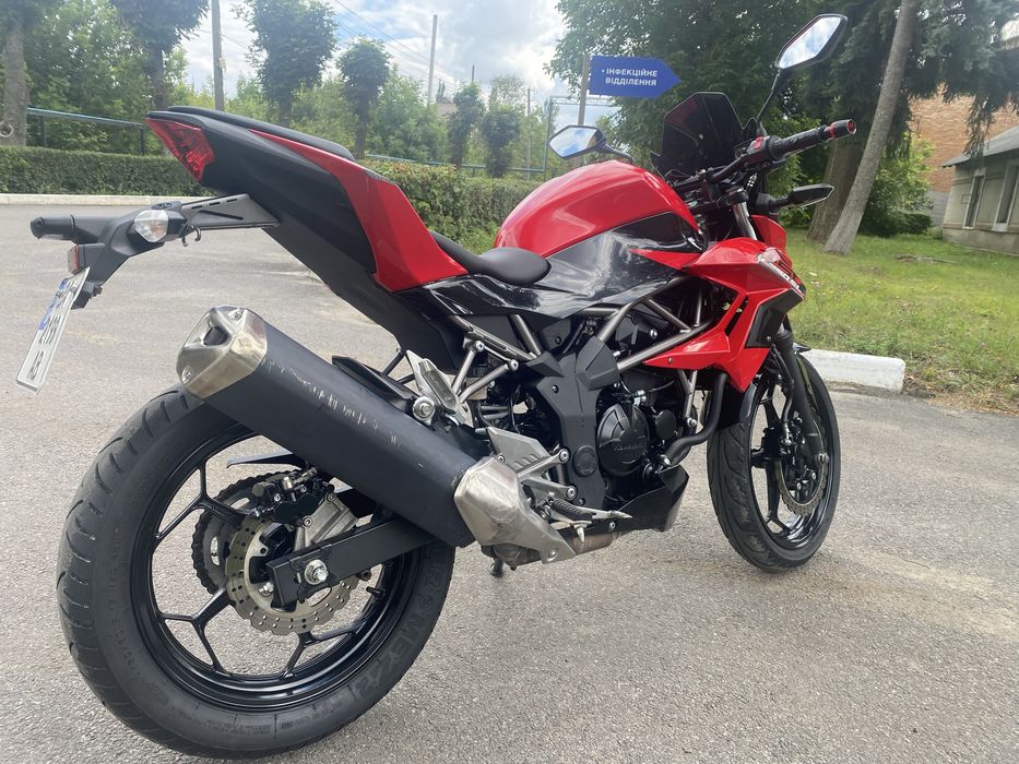 Kawasaki z 250 sl 2017 рік