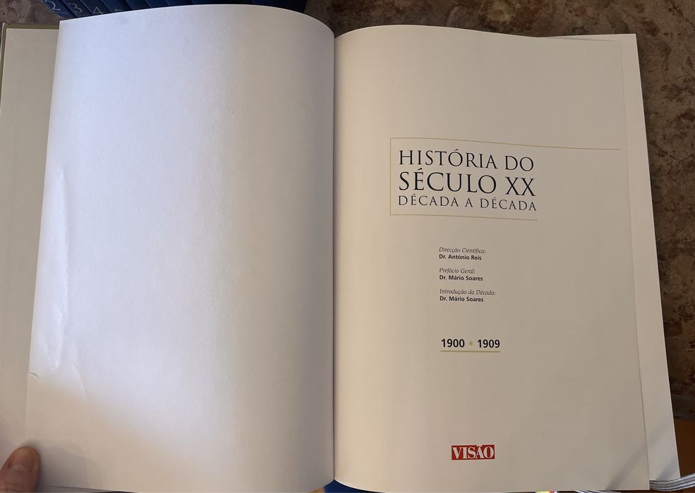 História do Século XX - Década a década( 10 livros + 10 DVD)