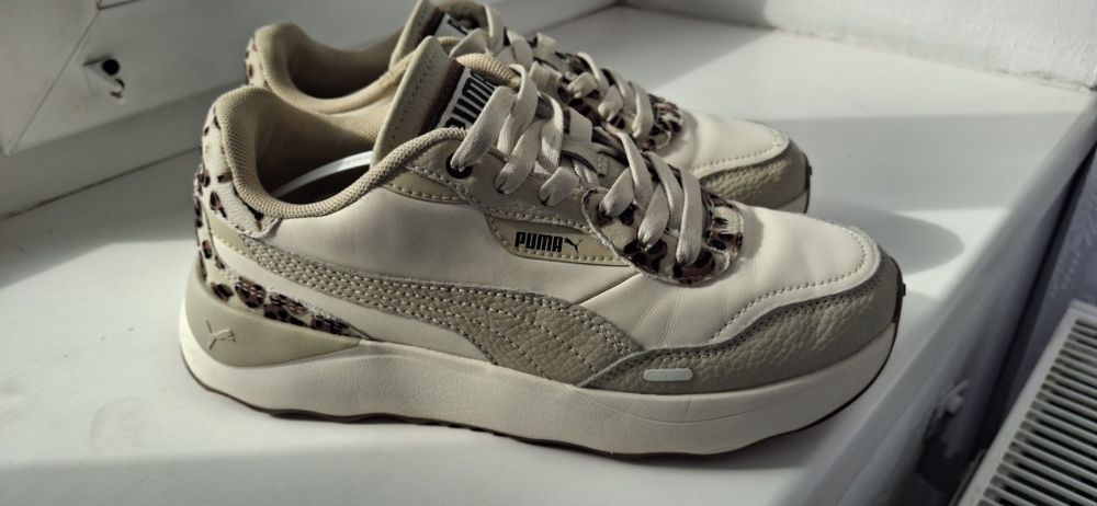 Кросівки жіночі PUMA