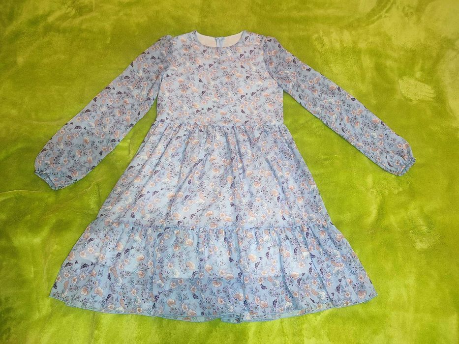 Платье нарядное на рост 146-152см