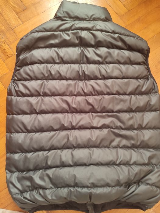 Пухова безрукавка( жилетка) від Patagonia