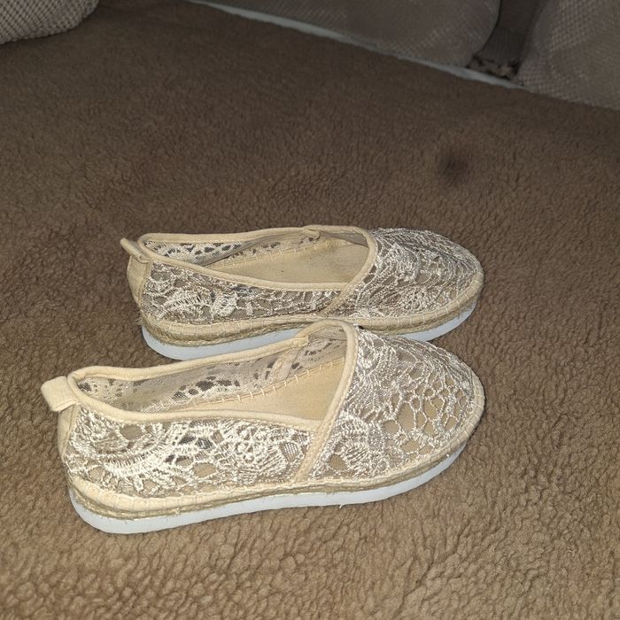Buty letnie koronkowe