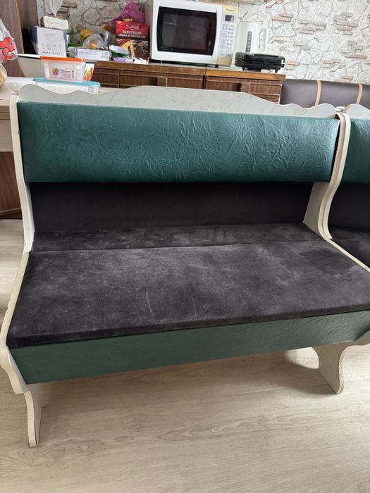 Продам уголок на кухню