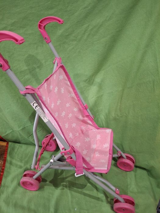 Carrinho de bebé com Nenuco