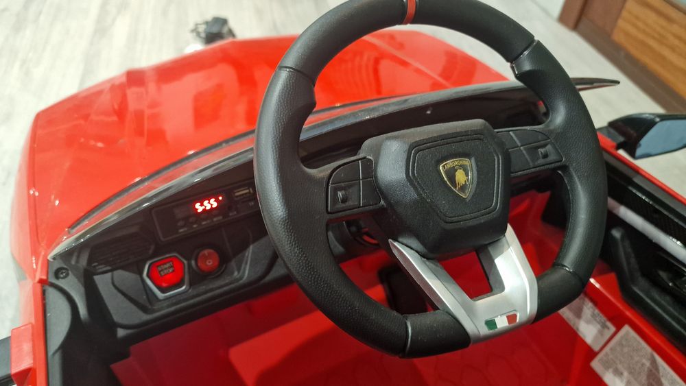 Lamborghini Urus 12V